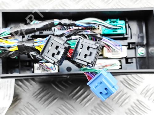 Fuse box TESLA MODEL X (5YJX) P90D AWD | BP36470737E1 - Image 7