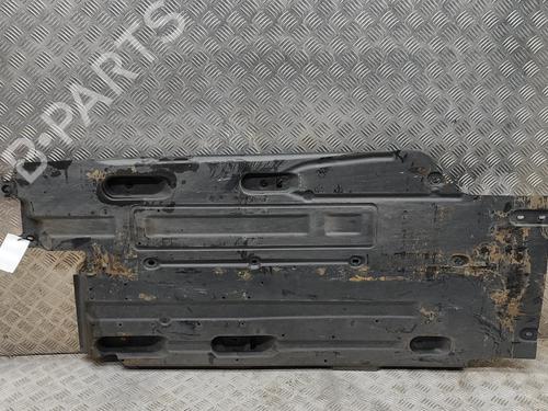 Used Underbody protection PEUGEOT 3008 II SUV (MC_, MR_, MJ_, M4_) 1.2 THP/ PureTech 130 (MRHNSM, MRHNSU, MRHNSJ, MRHNYW,... (131 hp) 16536142