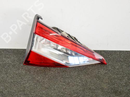 Used Left tailgate light Left tailgate light SKODA SUPERB III Estate (3V5) 2.0 TDI (150 hp) 6749949 6749949