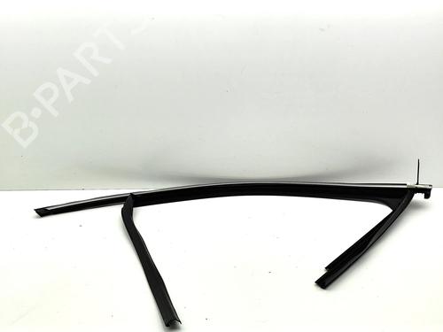 Used Door moulding trim Door moulding trim VW TIGUAN (CT1) 1.5 eTSI (131 hp) 35811459 35811459