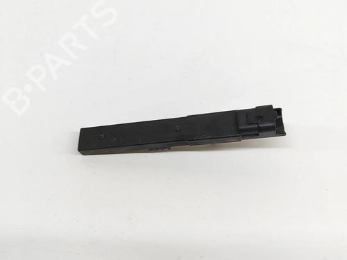 Used Electronic module Electronic module PEUGEOT 3008 III (KA_, KB_, KC_) e-210 (KCZKZX) (213 hp) 28559299 28559299