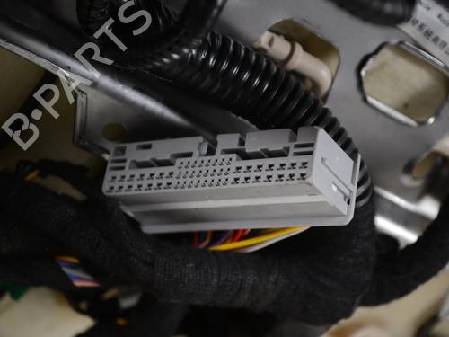 Right front seat TESLA MODEL Y (5YJY) EV Performance All-wheel Drive | BP30247717C16 