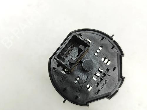 Switch ISUZU D-MAX II (TFR, TFS) 1.9 Ddi 4x4 (TFS87J) | BP31056589I30