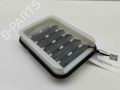 Used Grille TOYOTA YARIS (_P21_, _PA1_, _PH1_) 1.5 Hybrid (MXPH10, MXPH11) (116 hp) 28559785