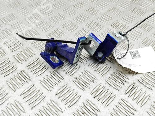 hingedoor-check-strap-vw-t-roc-a11-d11-2017-34037466 main image