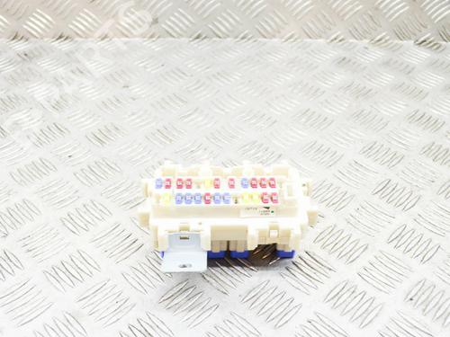 Fuse box RENAULT KOLEOS I (HY_) 2.0 dCi 4x4 (HY0K) | BP9165773E1