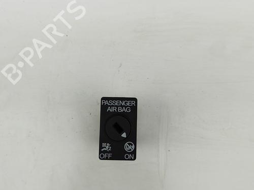 Used Switch VW PASSAT B8 Variant (3G5, CB5) 2.0 TDI (150 hp) 27092228
