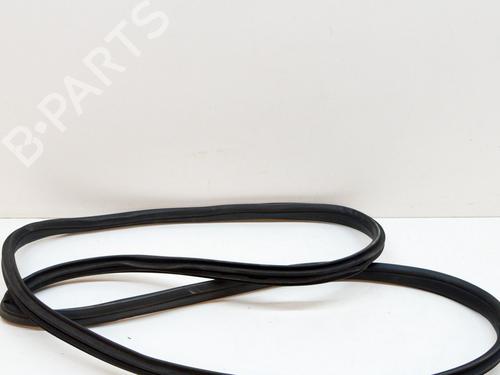 Used Rubber door seal TESLA MODEL X (5YJX) P100D AWD (772 hp) 14623816