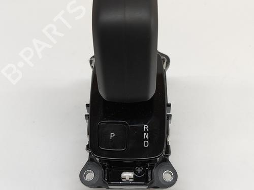 Used Gear lever VOLVO XC40 (536) B3 Mild-Hybrid (163 hp) 28555749