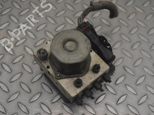 Used ABS pump TESLA MODEL X (5YJX) P100D AWD (772 hp) 30252532