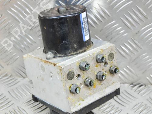 Used ABS pump RENAULT CLIO III (BR0/1, CR0/1) 1.2 16V (BR02, BR0J, BR11, CR02, CR0J, CR11) (75 hp) 8352453