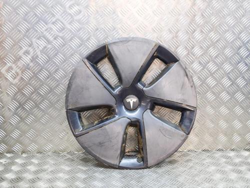 Used Hub cap Hub cap TESLA MODEL 3 (5YJ3) EV AWD (351 hp) 27754956 27754956