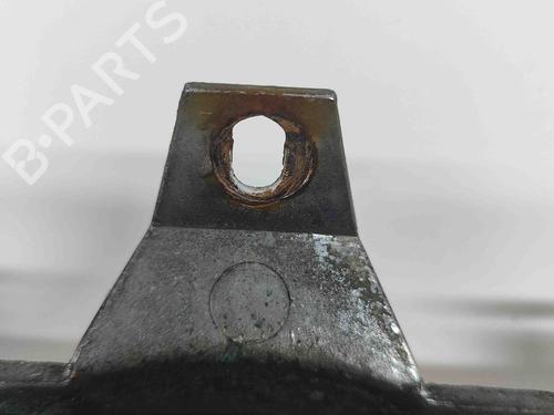 Grille ALFA ROMEO SPIDER (916_) 2.0 T.SPARK 16V (916S2C00) | BP31073055C40 