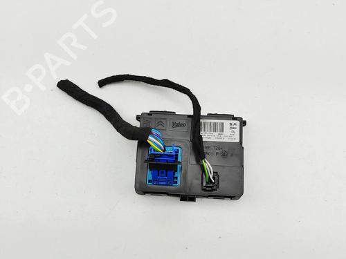 Used Electronic module Electronic module PEUGEOT 508 II (FB_, FH_, F3_) Hybrid 225 (F35GQU) (224 hp) 33375965 33375965