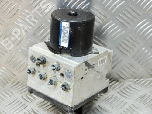Used ABS pump ABS pump RENAULT CLIO III (BR0/1, CR0/1) 1.2 16V (BR02, BR0J, BR11, CR02, CR0J, CR11) (75 hp) 8145354 8145354