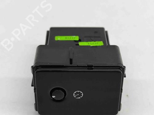 Used Switch JAGUAR F-PACE (X761) 2.0 SD4 AWD (241 hp) 16872680