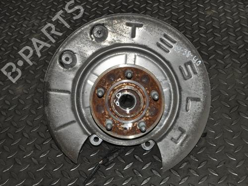 Fusee rechts achter TESLA MODEL S (5YJS) 75D AWD (525 hp) 30218247