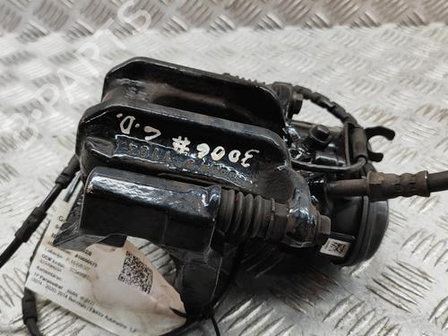 Used Right rear brake caliper BMW i8 (I12) hybrid (231 hp) 28045691