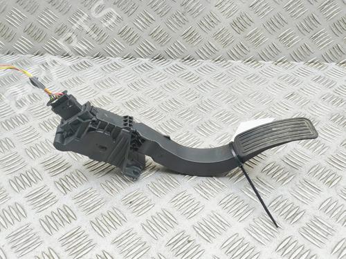 Pedal TESLA MODEL Y (5YJY) Long Range All-wheel Drive | BP38201705I4 - Image 3