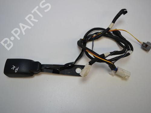 Engate do cinto LEXUS GS (_S19_) 450h (GRS191_, GWS191_, GRS191R, GWS191R) (345 hp) 30244388