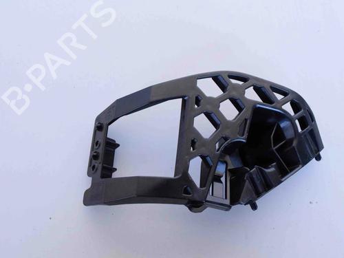 Kofangerbeslag foran BMW 8 Gran Coupe (G16, F93) M8 (600 hp) 30257265