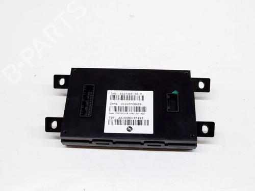 Used Electronic module Electronic module TESLA MODEL S (5YJS) 75 (320 hp) 8895257 8895257