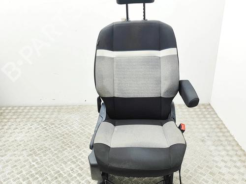 right-front-seat-citroen-berlingo-box-bodympv-k9-2018-39619348 main image