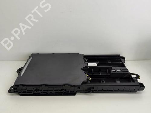 Middle console TESLA MODEL Y (5YJY) EV Performance All-wheel Drive | BP33361833I22  - Image 5