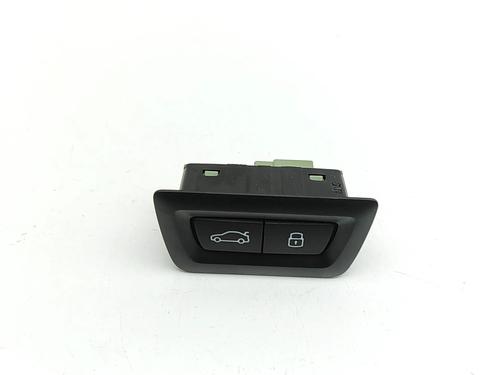 switch-bmw-x1-u11-2022-28563846 main image