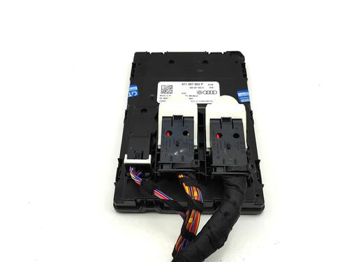 Used Electronic module Electronic module PORSCHE TAYCAN Cross Turismo (Y1B) 4S Performance Battery Plus (Y1BDB1) (571 hp) 33384587 33384587