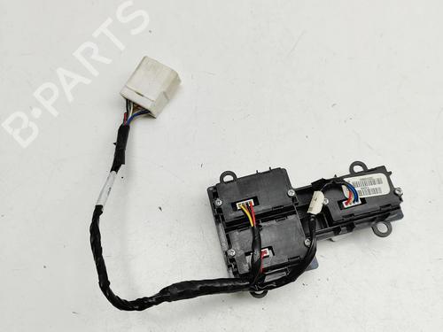 Left front window switch FERRARI CALIFORNIA 4.3 | BP33386688I27 - Image 4