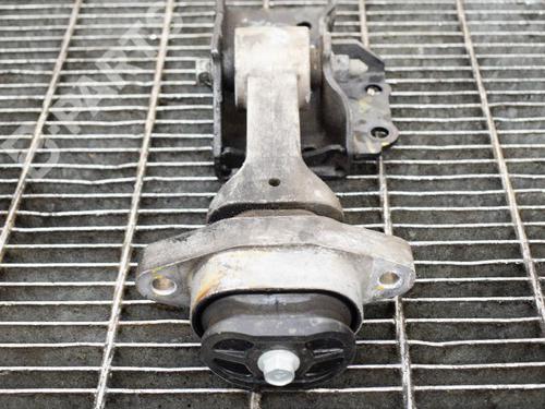 Used Gearbox mount Gearbox mount HYUNDAI i30 (GD) 1.6 CRDi (110 hp) 6750142 6750142