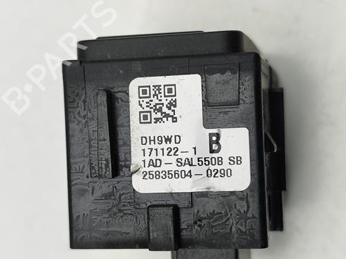 Switch LAND ROVER RANGE ROVER SPORT II (L494) 4.4 SDV8 4x4 | BP29830168I30