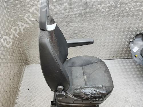 Right front seat PEUGEOT BOXER Van 2.0 BlueHDi 130 | BP36067704C16 - Image 4