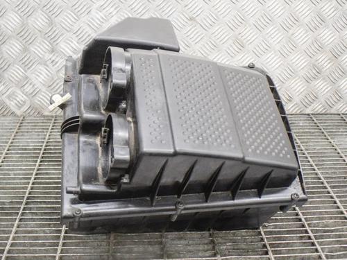 Used Air filter box LAND ROVER RANGE ROVER SPORT I (L320) 3.0 D 4x4 (245 hp) 6758989