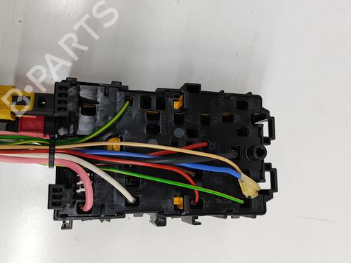 Fuse box PEUGEOT 3008 II SUV (MC_, MR_, MJ_, M4_) 1.6 BlueHDi 120 | BP25219158E1