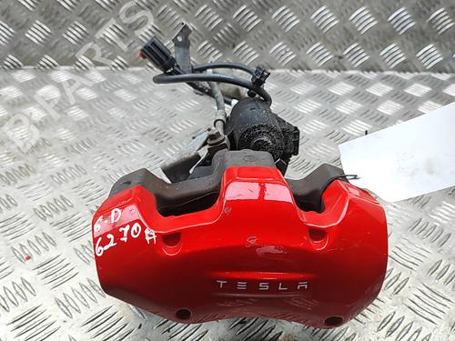 Used Right rear brake caliper Right rear brake caliper TESLA MODEL Y (5YJY) EV Performance All-wheel Drive (462 hp) 34701454 34701454
