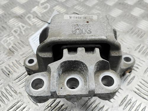 Used Engine mount Engine mount OPEL MOKKA / MOKKA X (J13) 1.4 (_76) (140 hp) 33390645 33390645