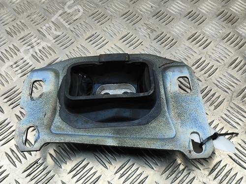 Used Engine mount OPEL ASTRA L (OV5) 1.2 (FPHNSL, FPHNSR) (131 hp) 29486205