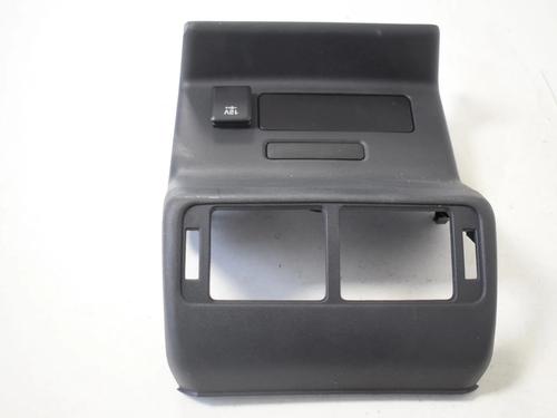 Used Middle console Middle console LAND ROVER RANGE ROVER VELAR (L560) 2.0 P300 Si4 4x4 (300 hp) 33338914 33338914