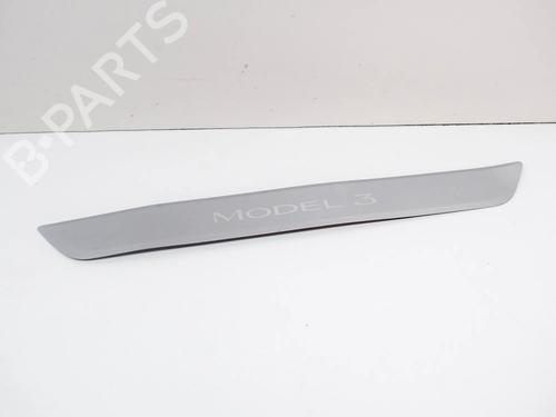 Used Step Step TESLA MODEL 3 (5YJ3) EV (261 hp) 27756226 27756226