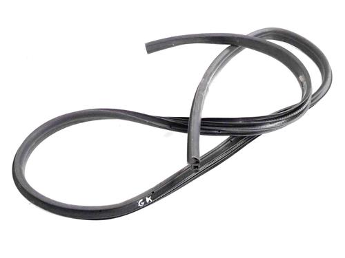 Used Rubber door seal FORD FIESTA VI (CB1, CCN) 1.0 EcoBoost (125 hp) 30226185