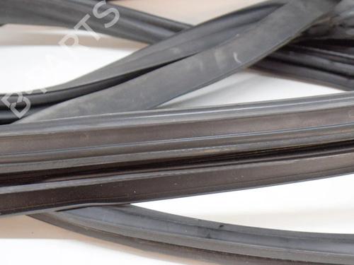 Gummiliste TESLA MODEL 3 (5YJ3) EV | BP27749063C142  - Image 5