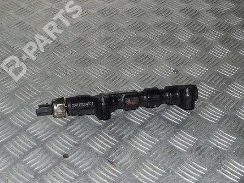 Used Injection rail CITROËN C4 I (LC_) 1.6 HDi (90 hp) 6718730