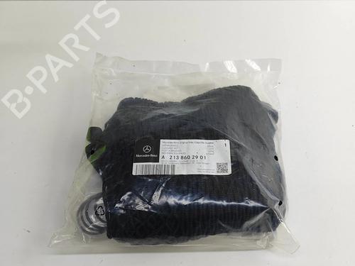 Used Boot lining Boot lining MERCEDES-BENZ E-CLASS T-Model (S213) E 220 d 4-matic (213.205) (194 hp) 25615885 25615885