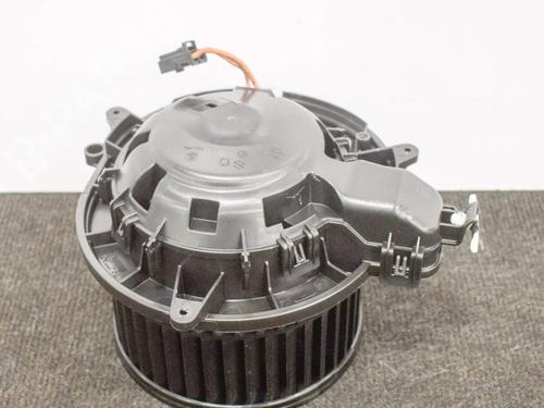 Used Heater blower motor Heater blower motor BMW 4 Coupe (F32, F82) 430 d xDrive (258 hp) 6761671 6761671