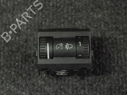 Used Switch SKODA OCTAVIA II (1Z3) 2.0 TDI (136 hp) 6720660