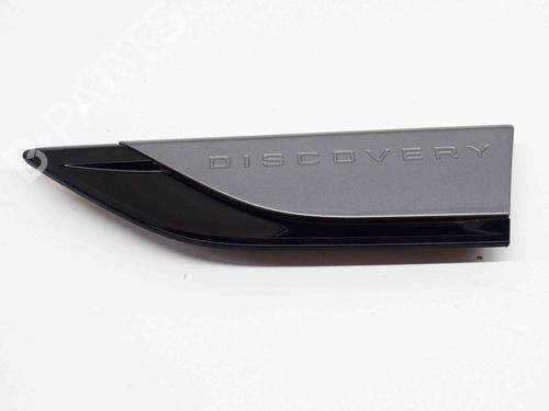 Used Front left wheel arch trim LAND ROVER DISCOVERY V (L462) D300 MHEV 4x4 (300 hp) 27756441