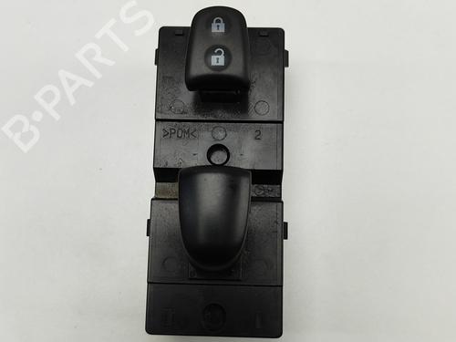 Used Right front window switch NISSAN LEAF (ZE0) Electric (109 hp) 26410555