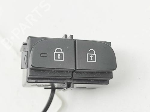 Used Switch Switch VOLVO XC40 (536) T3 (156 hp) 39930468 39930468